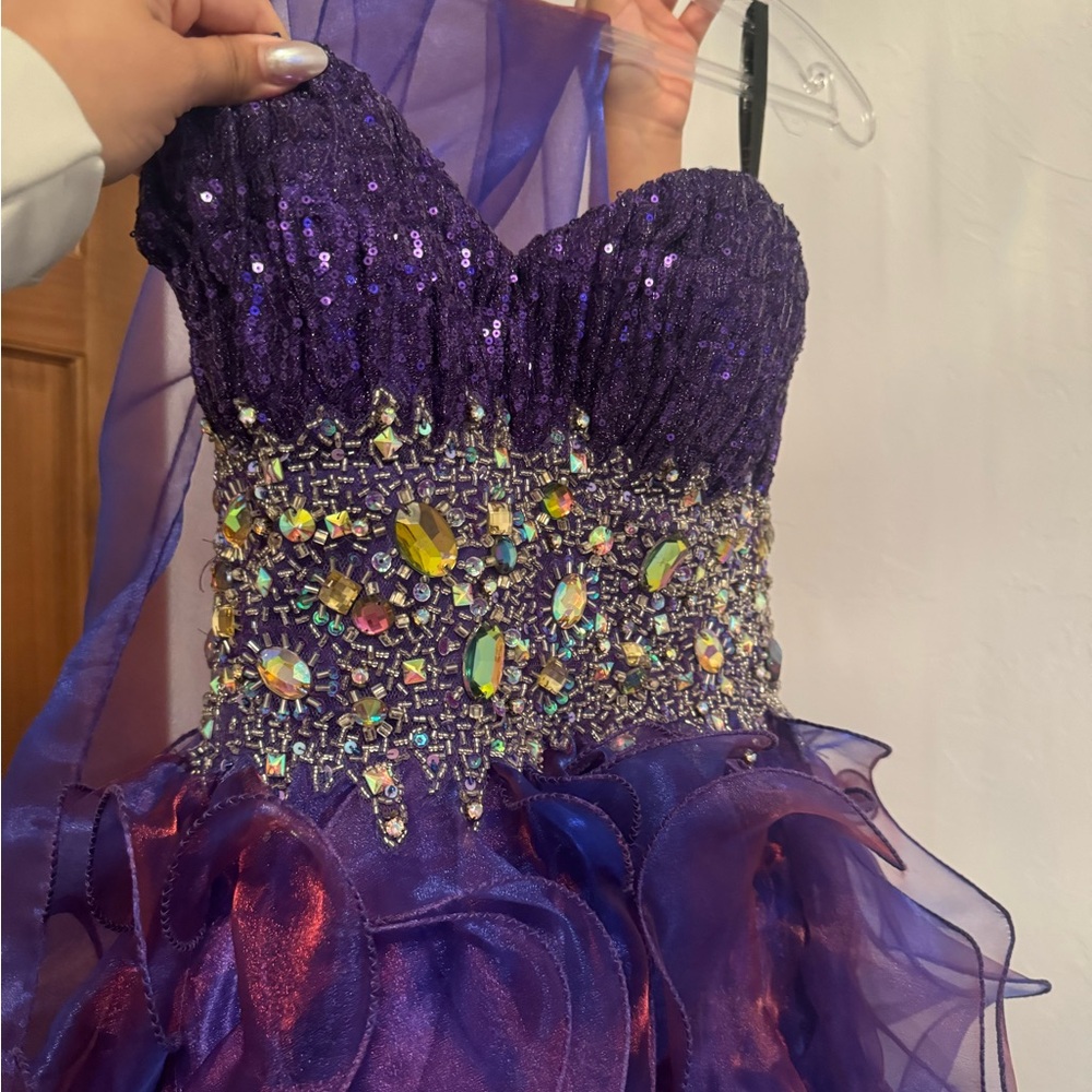 Prom Dress - Picture 5 of 7